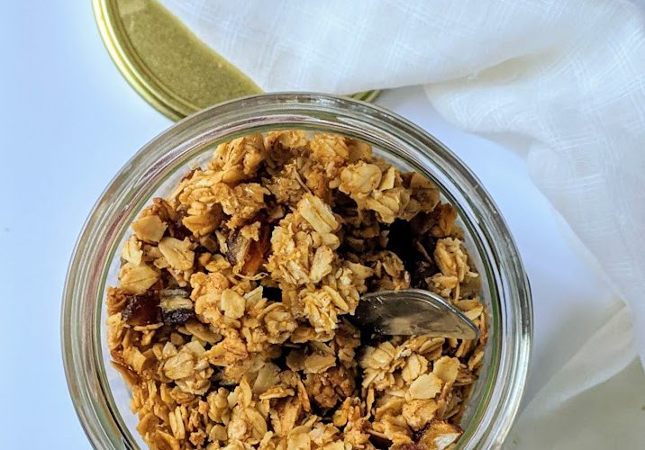 baked honey cinnamon granola in a jar