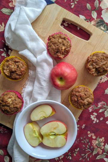 Vegan apple muffins