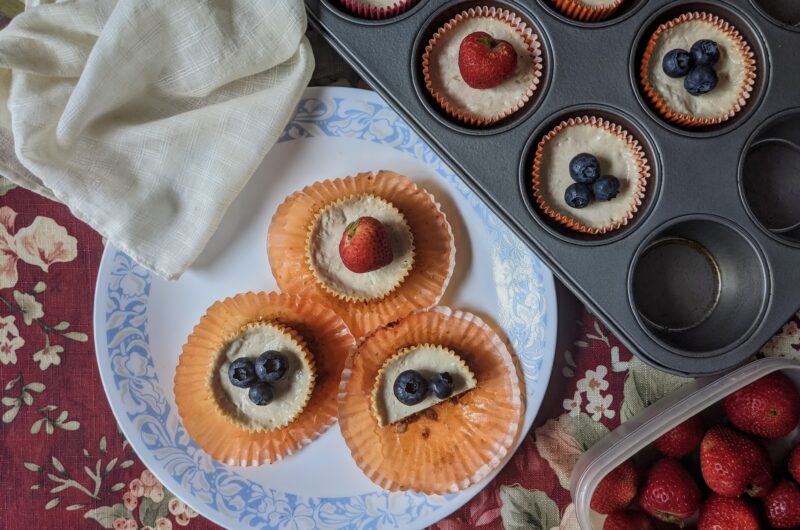 Greek Yogurt Granola Cups